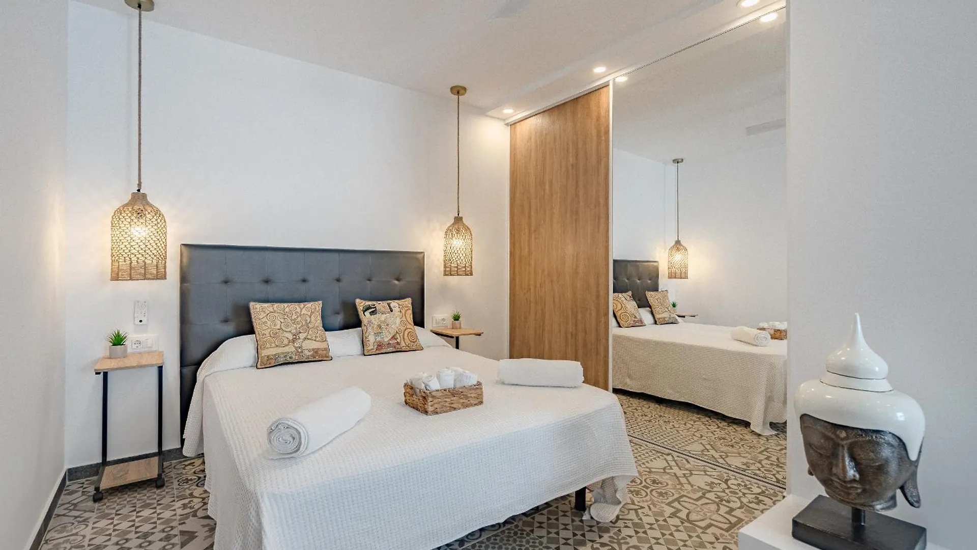 Margot Holiday Suite Callao Salvaje